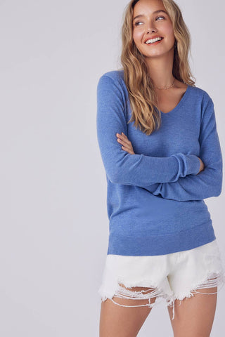 CLASSIC ESSENTIAL V-NECK PULLOVER: OATMEAL Bluivy