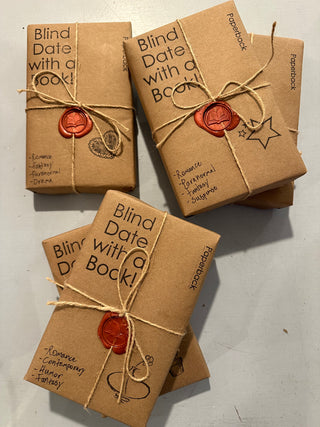 Blind Date With a Book - HALF MYSTERY HALF ROMANCE I Love Books and Bows