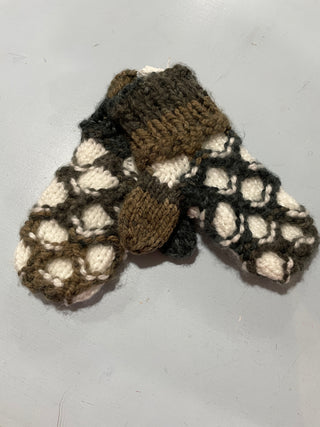 Artisan-Made Mittens Piper and Dune